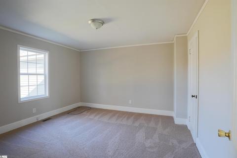 645 Maple Dr, Greer, SC 29651 photo 11