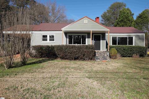645 Maple Dr, Greer, SC 29651 photo 1