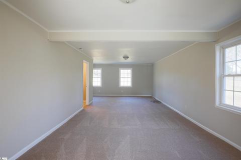 645 Maple Dr, Greer, SC 29651 photo 8