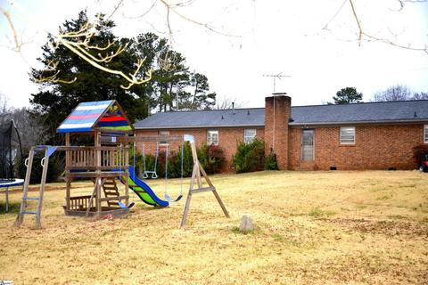 102 Chestnut Dr, Easley, SC 29642 photo 14