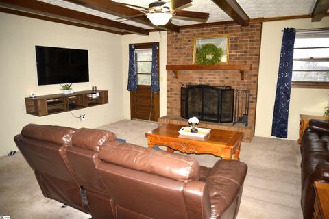 102 Chestnut Dr, Easley, SC 29642 photo 6