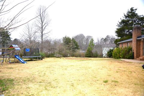 102 Chestnut Dr, Easley, SC 29642 photo 13