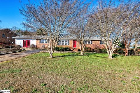 102 E Hill Dr, Easley, SC 29640 photo 1