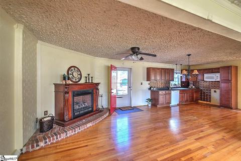 102 E Hill Dr, Easley, SC 29640 photo 8