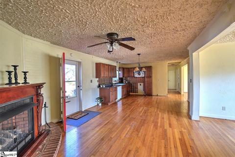 102 E Hill Dr, Easley, SC 29640 photo 9