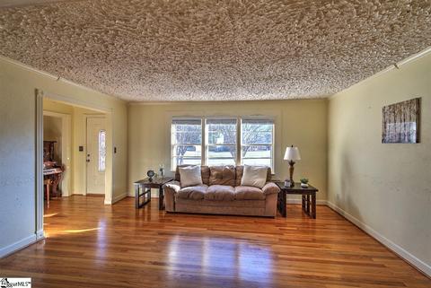 102 E Hill Dr, Easley, SC 29640 photo 4