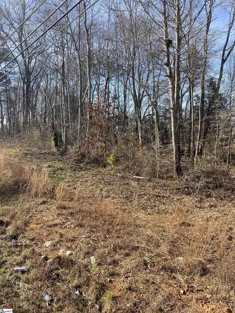 418 Highway Hwy, Fountain Inn, SC 29644