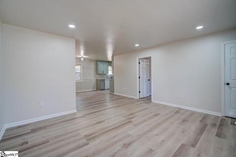 23 Lee Way, Taylors, SC 29687 photo 8