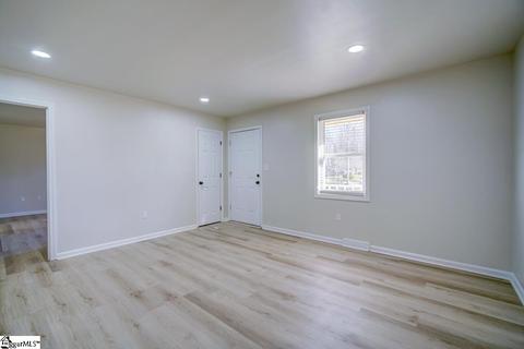 23 Lee Way, Taylors, SC 29687 photo 9