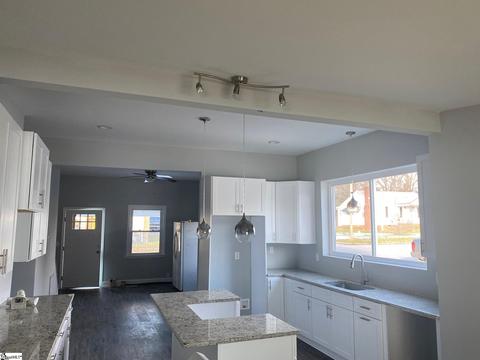 8 Stewart Ave, Greer, SC 29650 photo 13