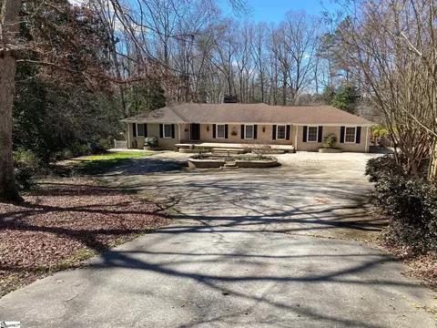 2 Page Ln, Greenville, SC 29607