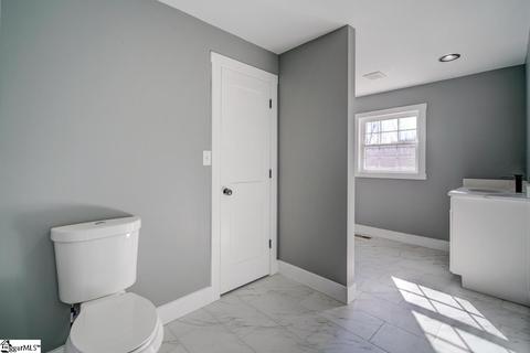 190 Spring Point Dr, Easley, SC 29640 photo 31