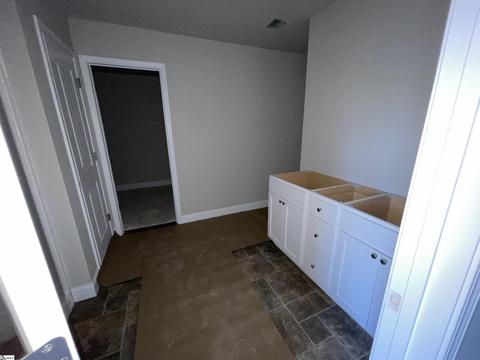 200 W 4th Ave, Easley, SC 29640 photo 6