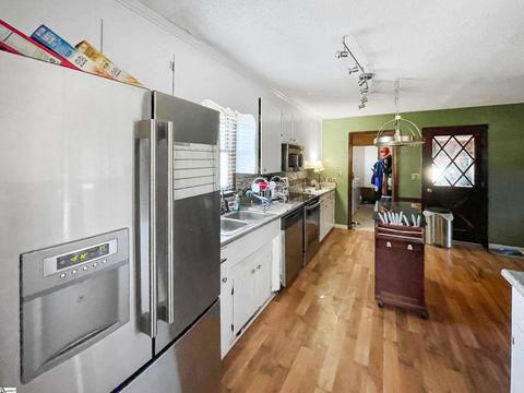 116 Graystone Dr, Moore, SC 29369 photo 8