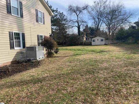 701 Cedar St, Clinton, SC 29325 photo 4