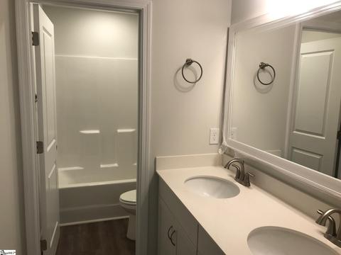 405 Plumblee Ln, Easley, SC 29642 photo 8