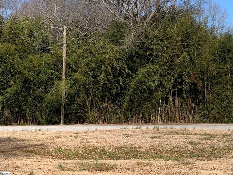 41 Lake Circle Dr, Piedmont, SC 29673