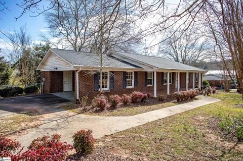104 Skyland Dr, Easley, SC 29640 photo 2