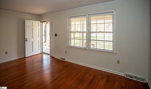 104 Skyland Dr, Easley, SC 29640 photo 15