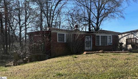 111 Mayfair Cir, Easley, SC 29640 photo 1
