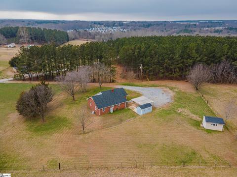 146 Thackston Rd, Duncan, SC 29334 photo 4