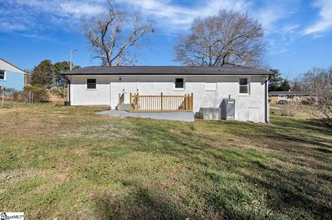 122 Hyde Cir, Mauldin, SC 29662 photo 3