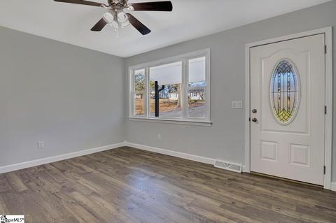 122 Hyde Cir, Mauldin, SC 29662 photo 5