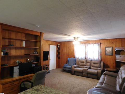 1987 Pinehaven Street Ext, Laurens, SC 29360 photo 7