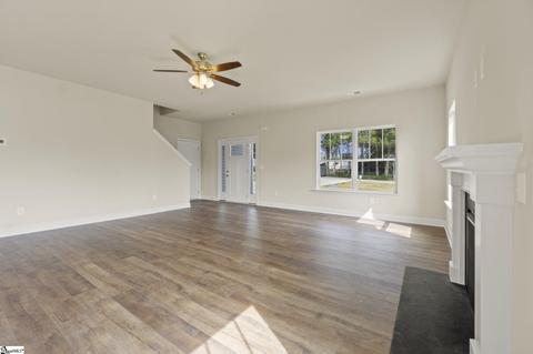 314 Roscoe Dr, Greer, SC 29651 photo 6