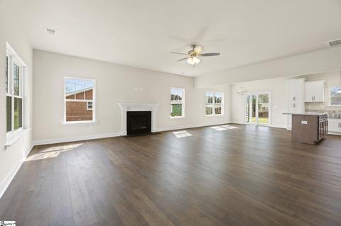 314 Roscoe Dr, Greer, SC 29651 photo 3