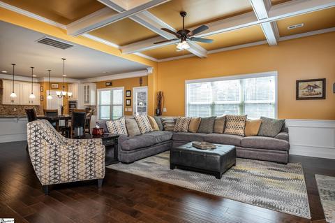 2 Murdock Ln, Greer, SC 29651 photo 6