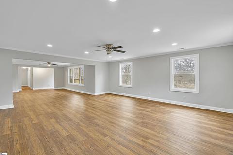 211 Frontier Dr, Easley, SC 29640 photo 8