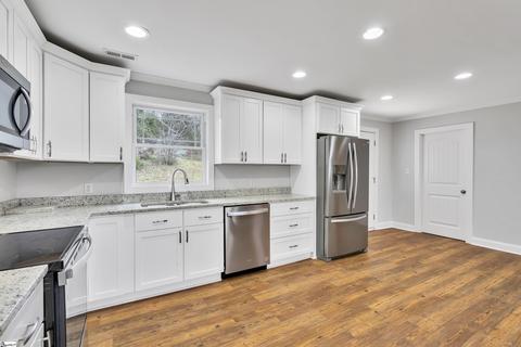 211 Frontier Dr, Easley, SC 29640 photo 6