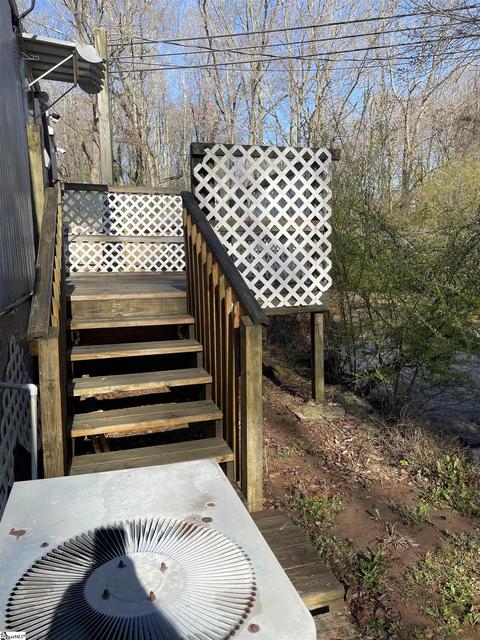 1094 Upper Valley Falls Rd, Boiling Springs, SC 29316 photo 15