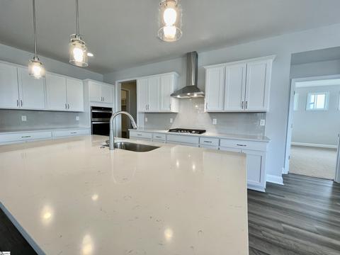 101 Glendon St, Greer, SC 29651 photo 4