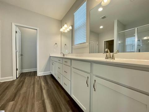 101 Glendon St, Greer, SC 29651 photo 10