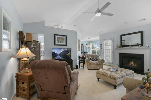 122 Hickory Run Dr, Easley, SC 29642 photo 3
