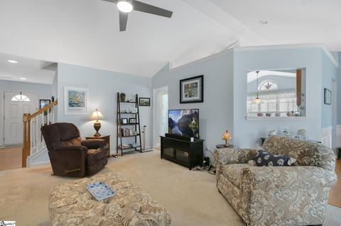 122 Hickory Run Dr, Easley, SC 29642 photo 4