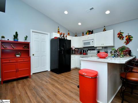 303 Packer Ct, Greer, SC 29651 photo 7