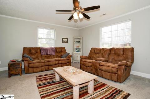 112 Redwood Dr, Easley, SC 29642 photo 3