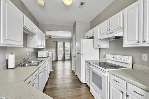 64 Spring Crossing Cir, Greer, SC 29650 photo 7
