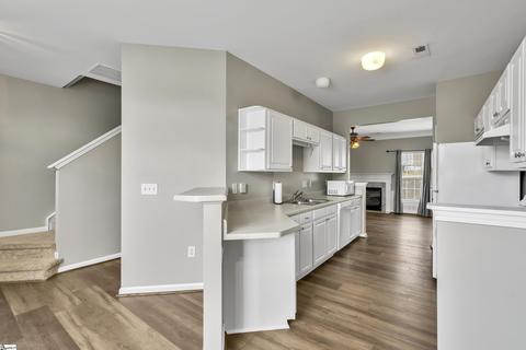 64 Spring Crossing Cir, Greer, SC 29650 photo 6