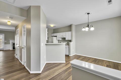 64 Spring Crossing Cir, Greer, SC 29650 photo 4