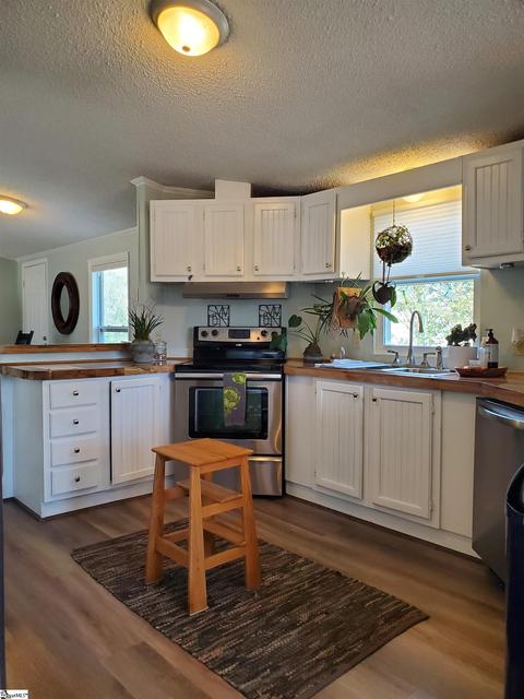 2211 Wright Dr, Greer, SC 29651 photo 7