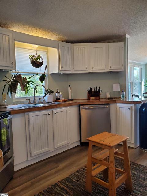 2211 Wright Dr, Greer, SC 29651 photo 8