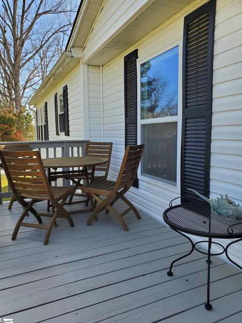 2211 Wright Dr, Greer, SC 29651 photo 2