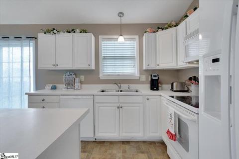 14 Seaside Ln, Greer, SC 29650 photo 5