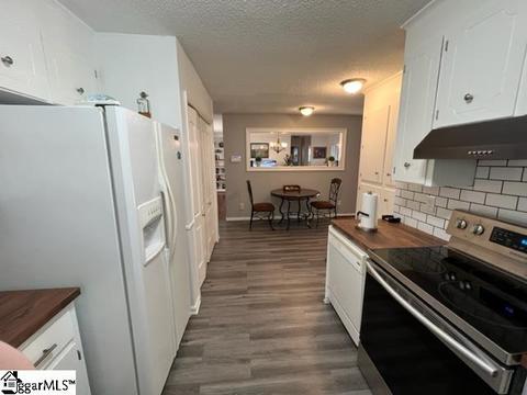 504 Maplewood Cir, Greer, SC 29651 photo 9