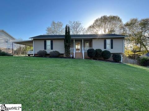 504 Maplewood Cir, Greer, SC 29651 photo 1