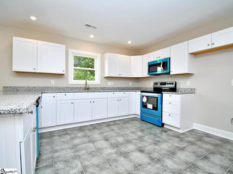 307 Latimer Mill Rd, Honea Path, SC 29654 photo 8